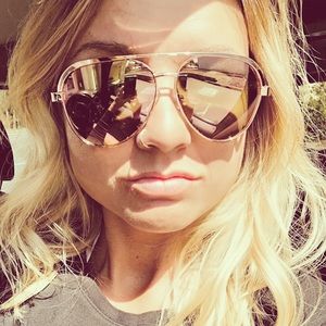 Meet your Posher, Jess